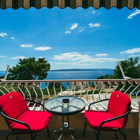 Lovre - Close To The Sea Apartment Brela