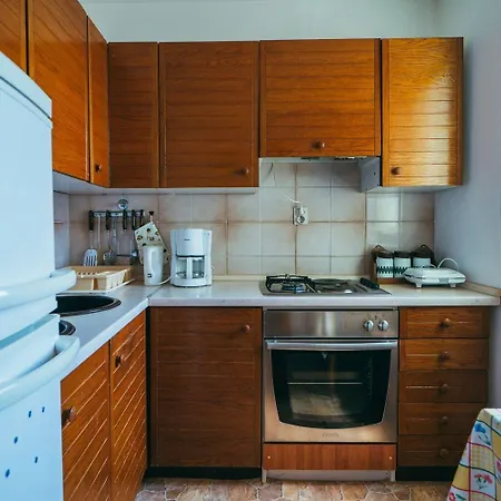 Apartment Lovre - Close To The Sea *