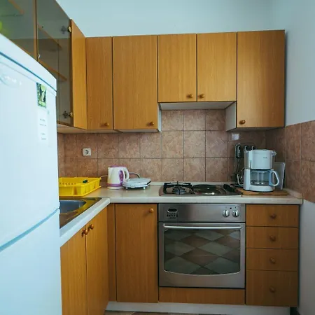 Apartment Lovre - Close To The Sea Brela